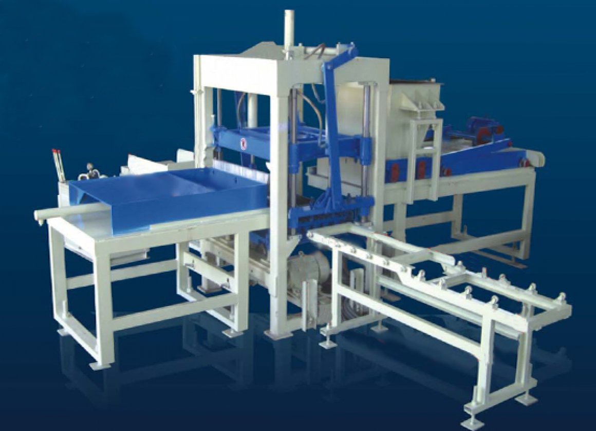 Utilaj fabricat pavele,borduri,boltari semi-automat KT4