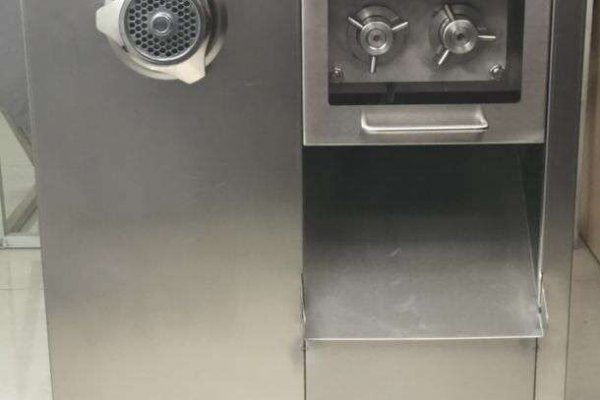 Multifunctionala feliat, maruntit si tocat carne MT350